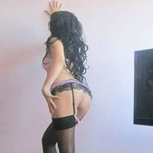 blurred_woman
