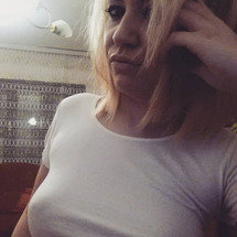blurred_woman